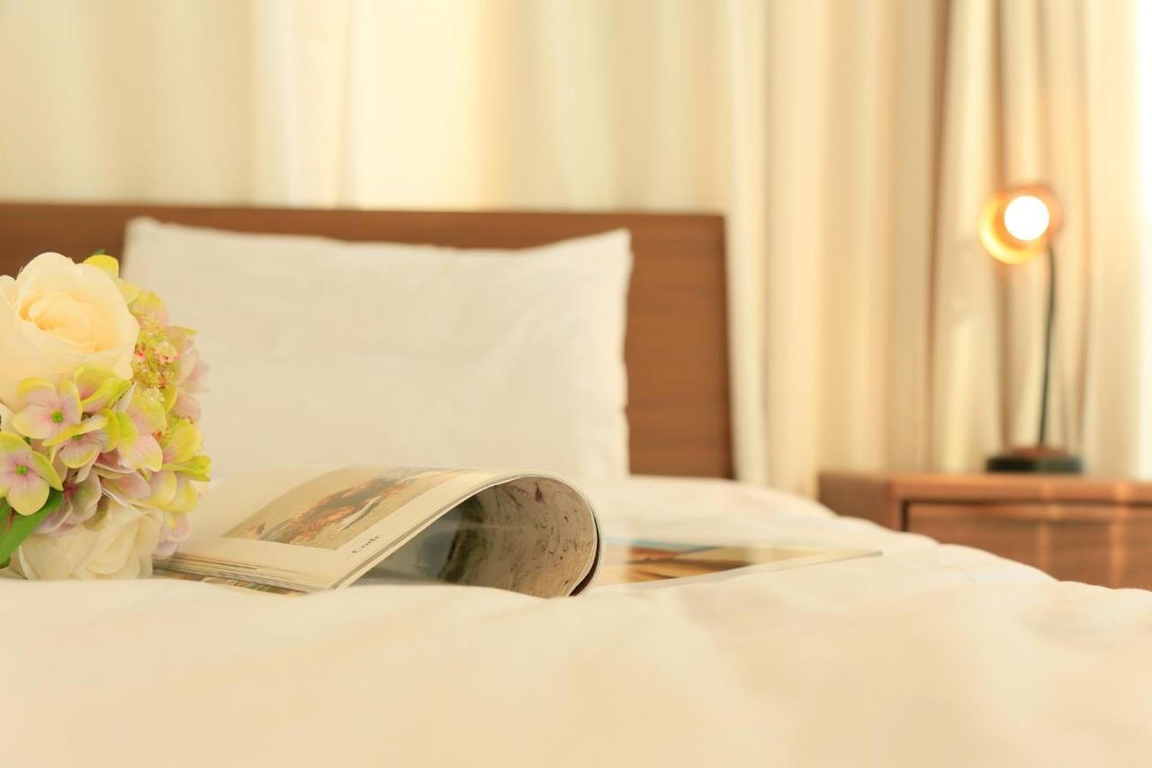 Sakuragawa Riverside Hotel - Vacation Stay 31893V Osaka Exteriör bild