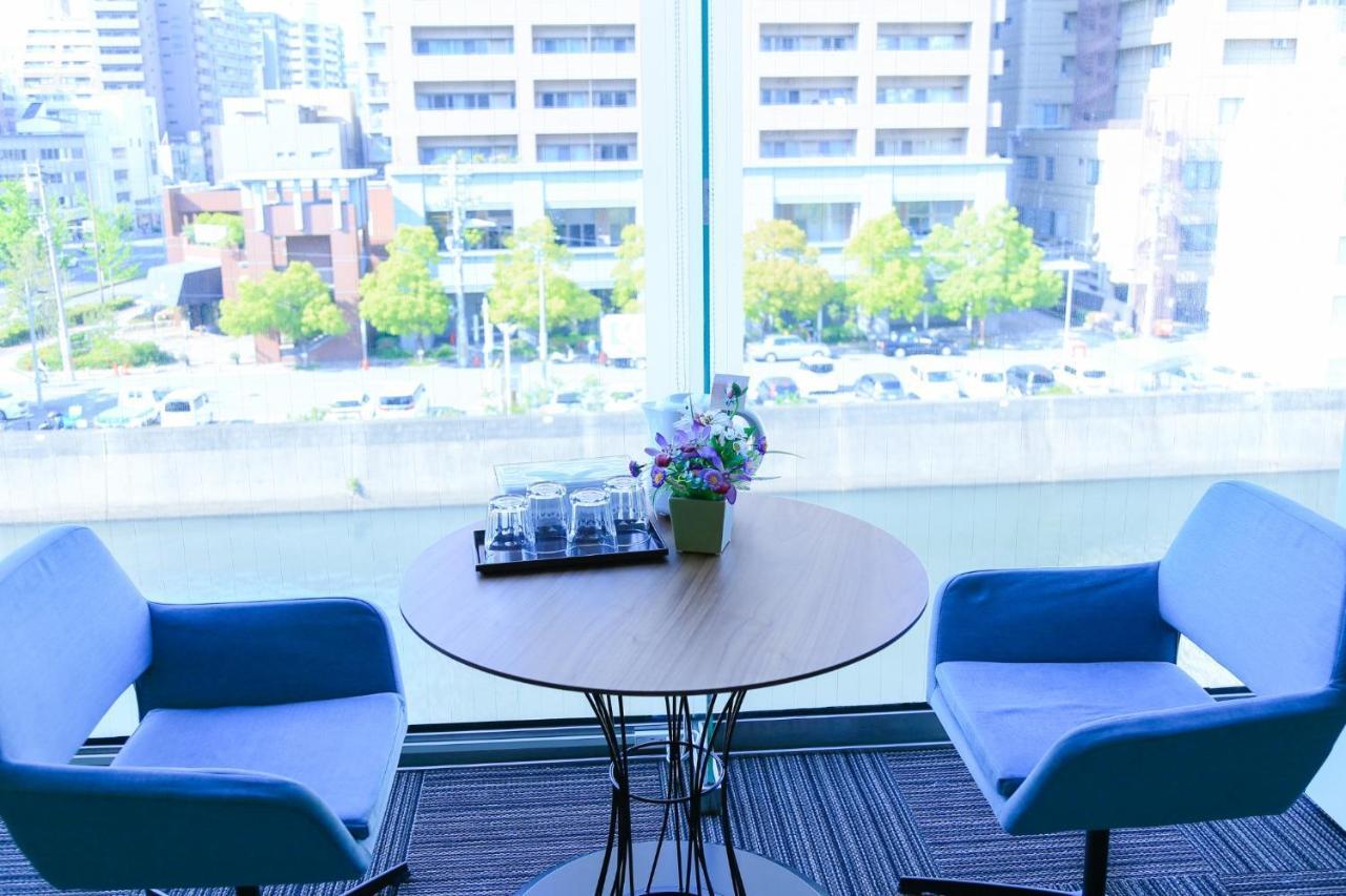 Sakuragawa Riverside Hotel - Vacation Stay 31893V Osaka Exteriör bild