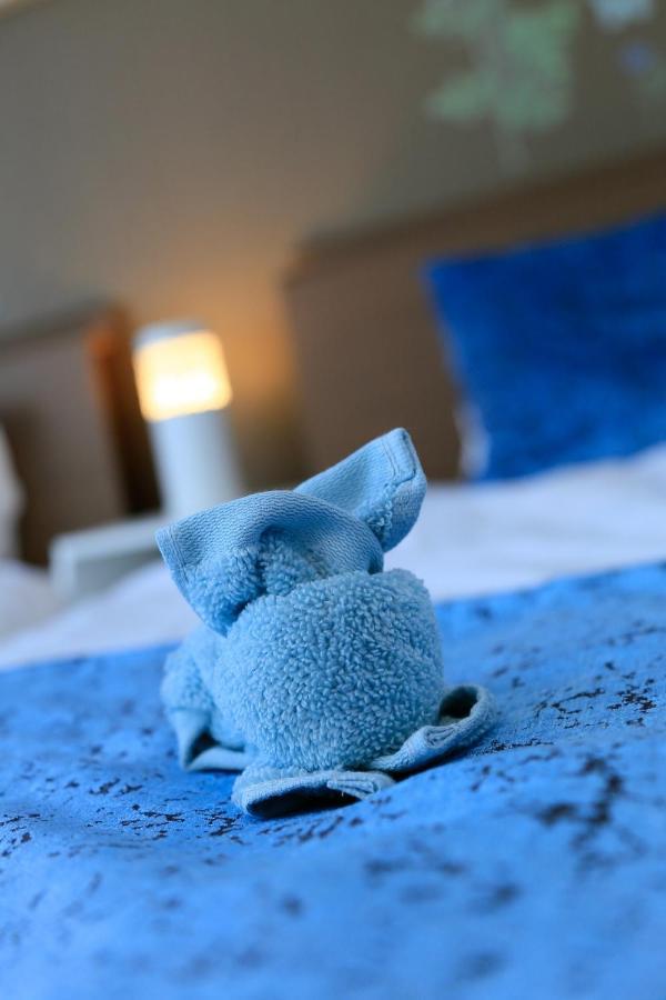 Sakuragawa Riverside Hotel - Vacation Stay 31893V Osaka Exteriör bild
